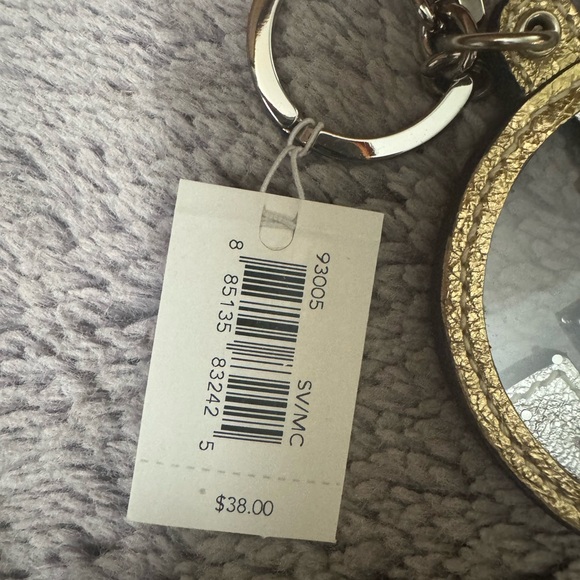 Rare Coach NYC Skyline Glitter Snow Globe Key Fob Chain Keychain NEW WITH TAGS - Picture 7 of 8